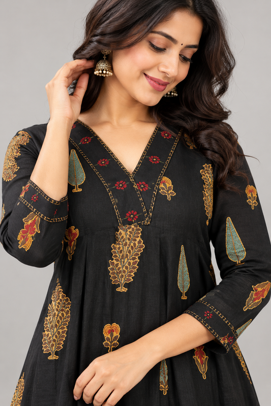 Elegant Black Floral Printed Kurta Palazzo Set for Women