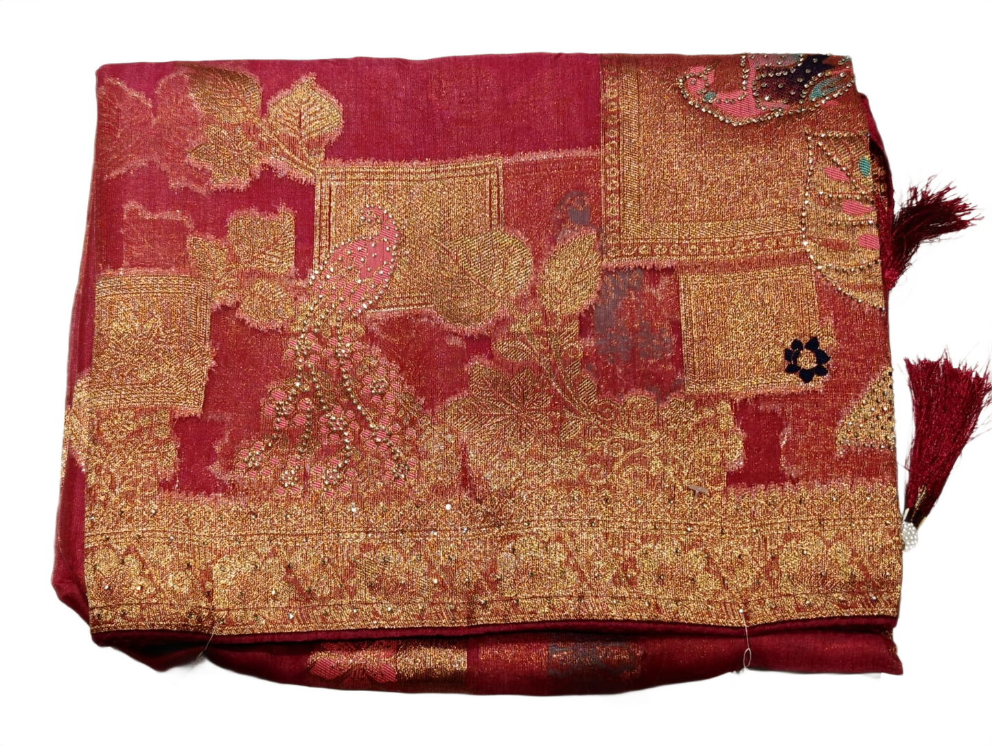 Elegant Saree with Zari Weaving
