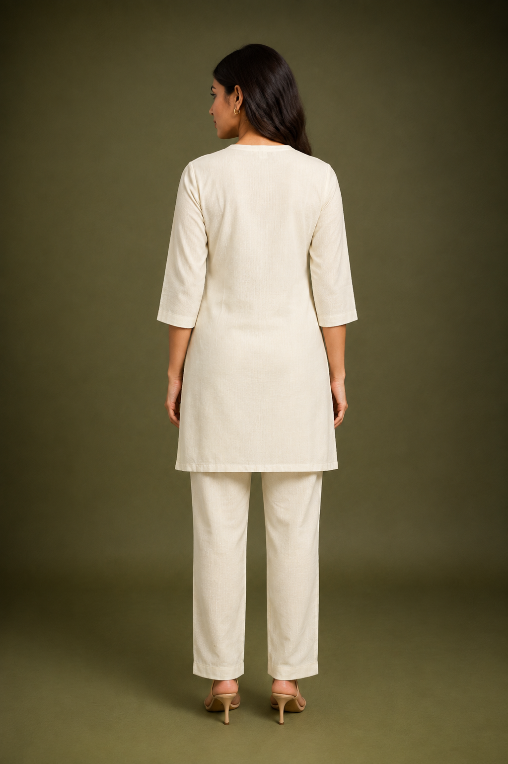 Ivory Floral Embroidered Kurta Pant Set