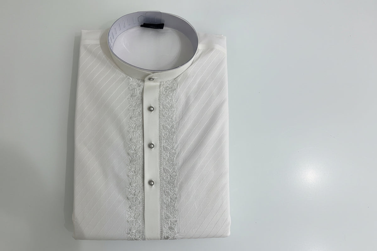White Self-Textured Embroidered Kurta for Men