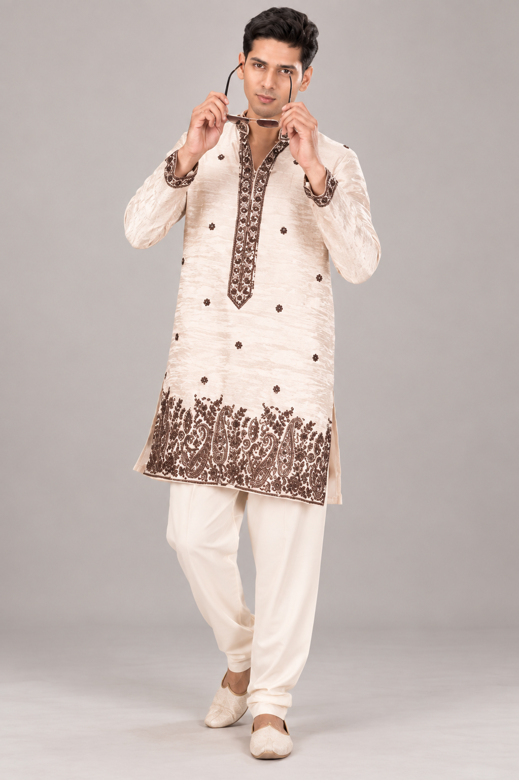 Ivory Paisley Embroidered Kurta Set