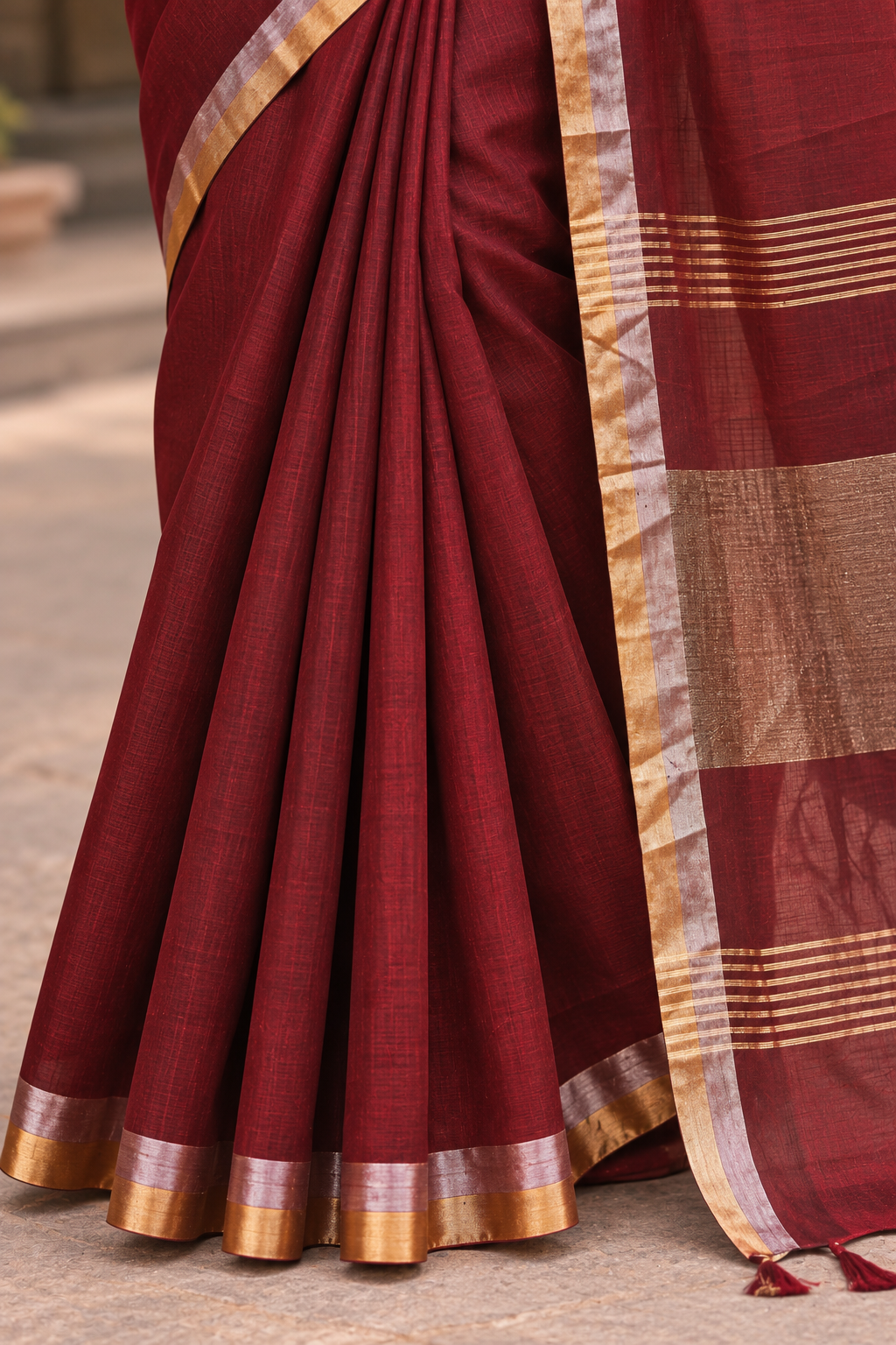 Elegant Maroon Handloom Saree