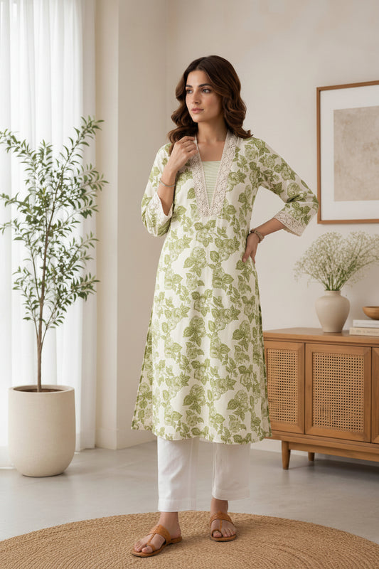 Women Floral Printed Straight Kurti