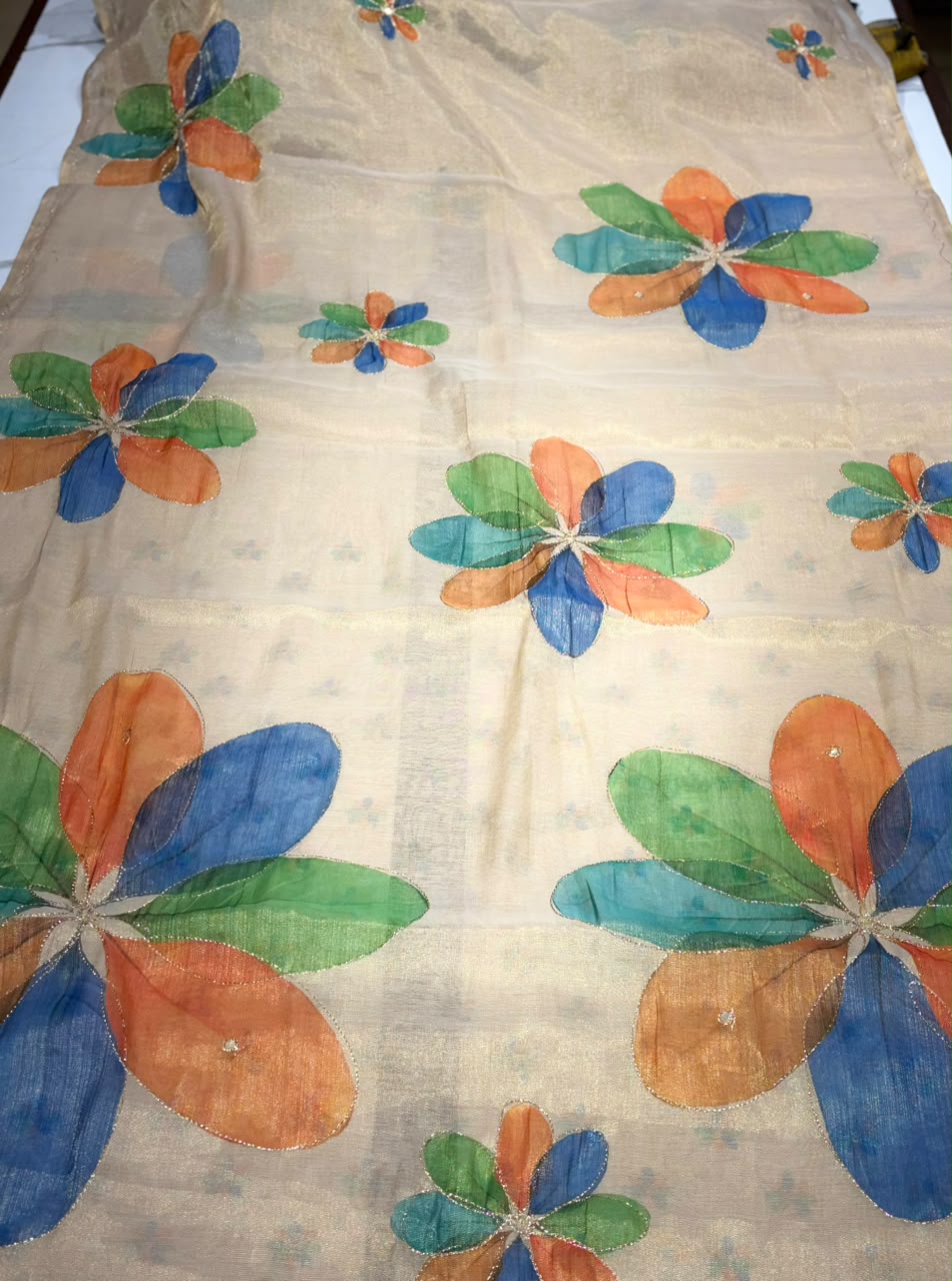 Ivory Multicolor Floral Print Saree