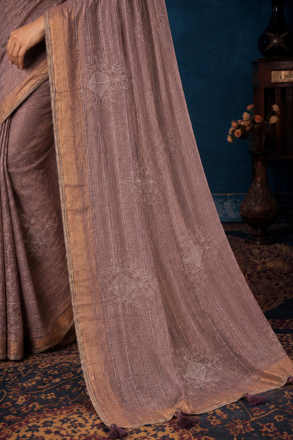 Elegant Mauve Designer Saree with Delicate Floral Weave