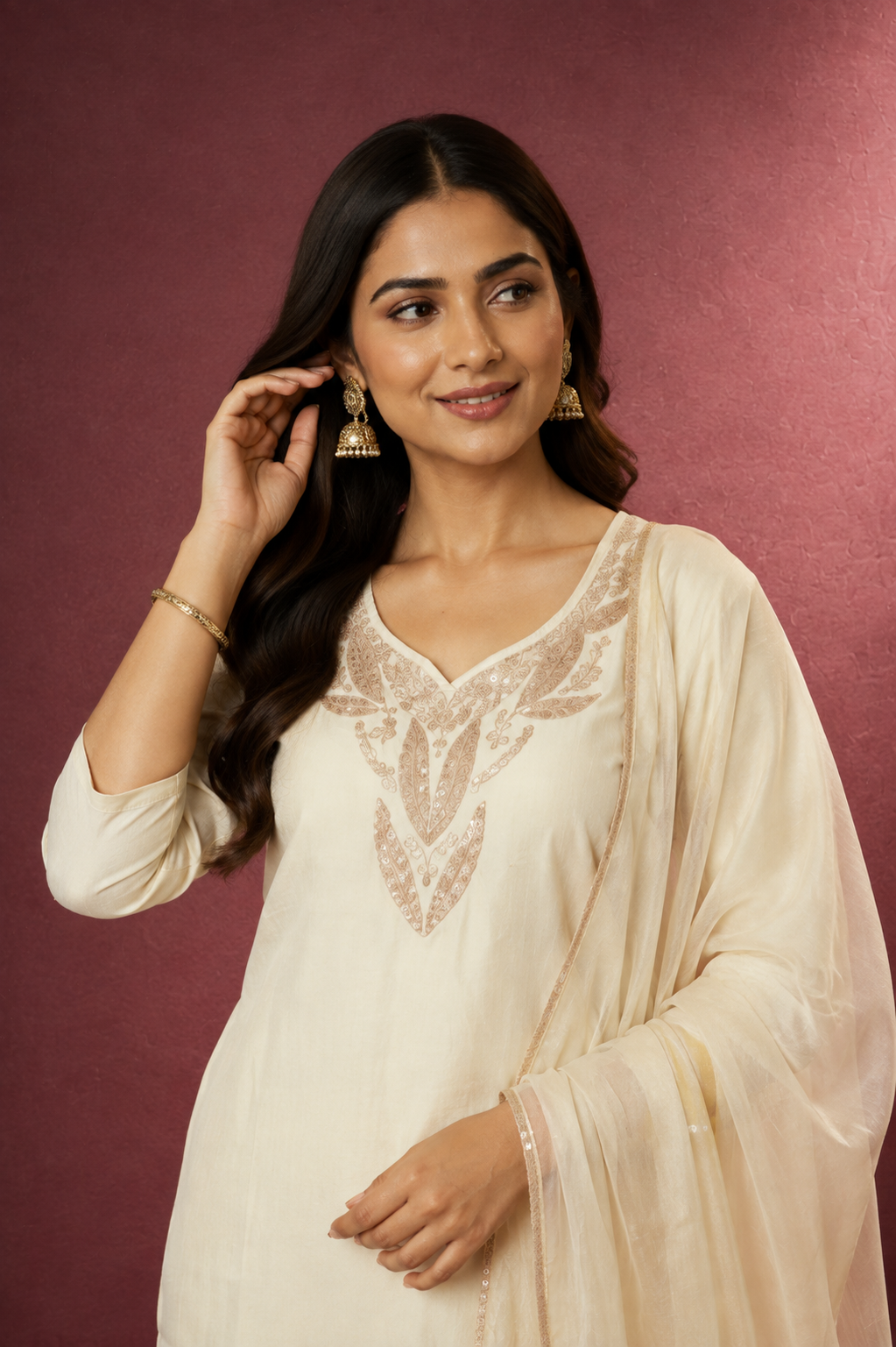 Ivory Elegance Embroidered Dupatta Set